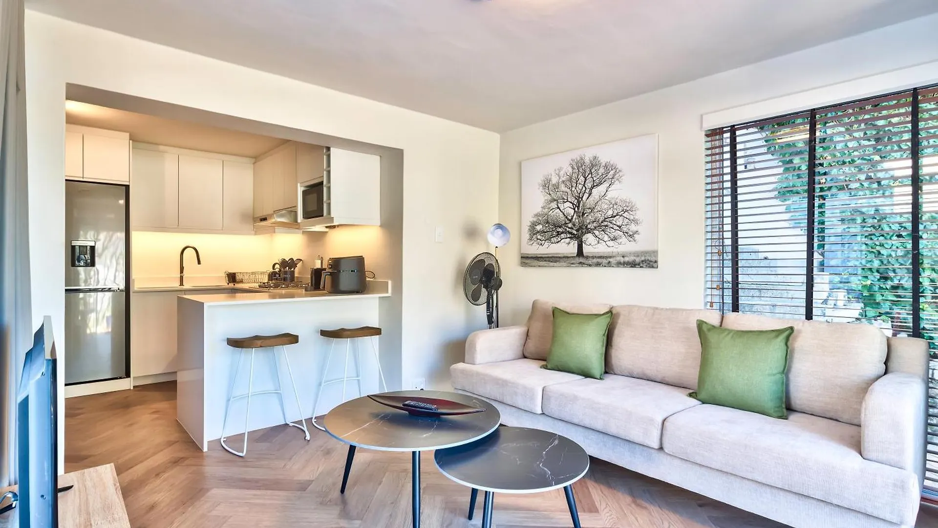 Spectacular 1 Bed Apartment Cape Town South Africa
