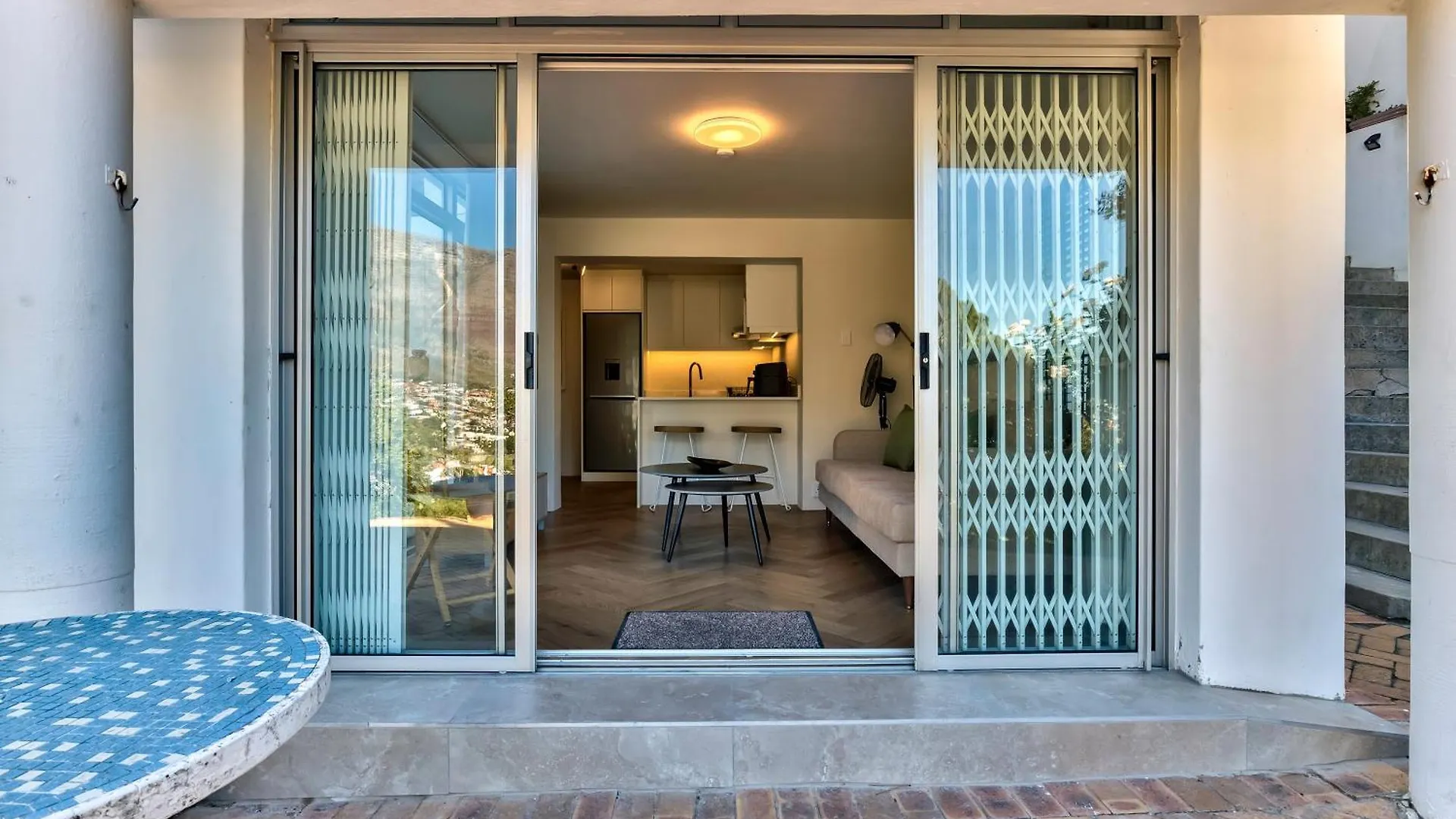 Spectacular 1 Bed Apartment Cape Town